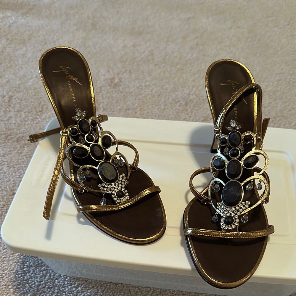 NEW. Never worn. Giuseppe Zanotti hi helped sandal